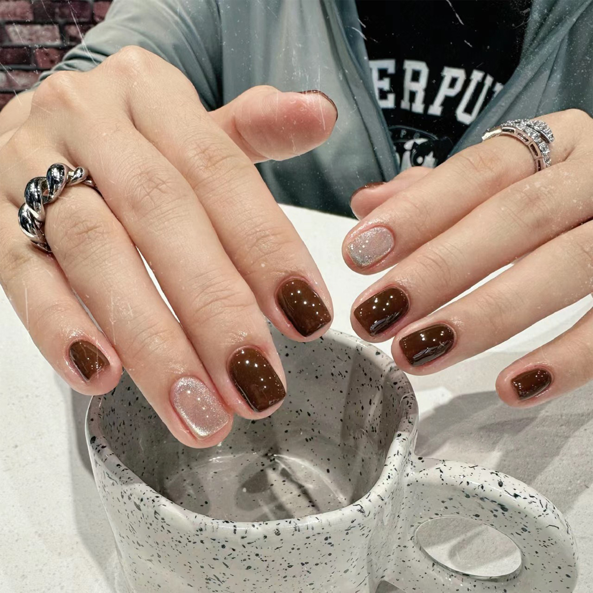 24Pcs Caramel Brown Ombre Glit - đánh giá và giá Nail Art Design