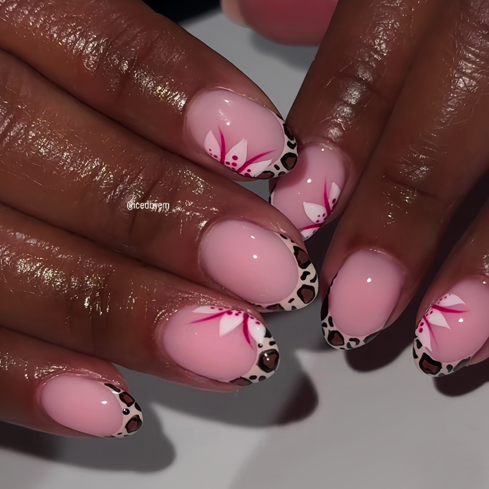 Short long fake nails for wome - đánh giá và giá Nail Art Leopard